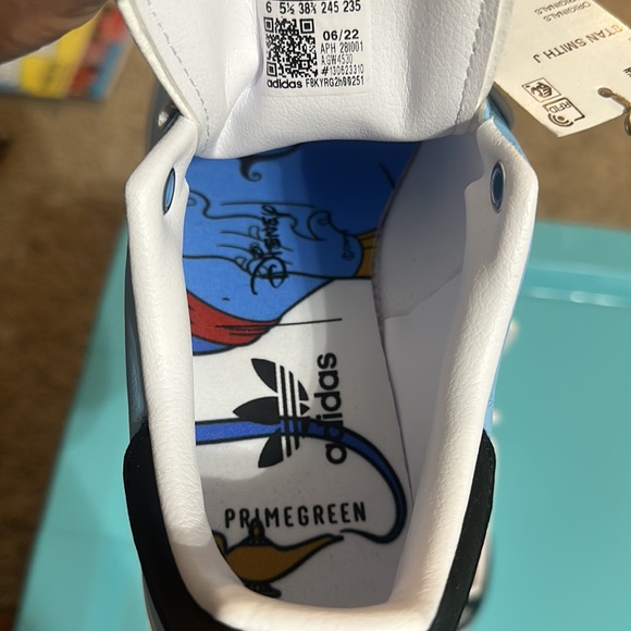 Adidas Disney Aladdin Prime Green tennis shoes - Picture 5 of 9